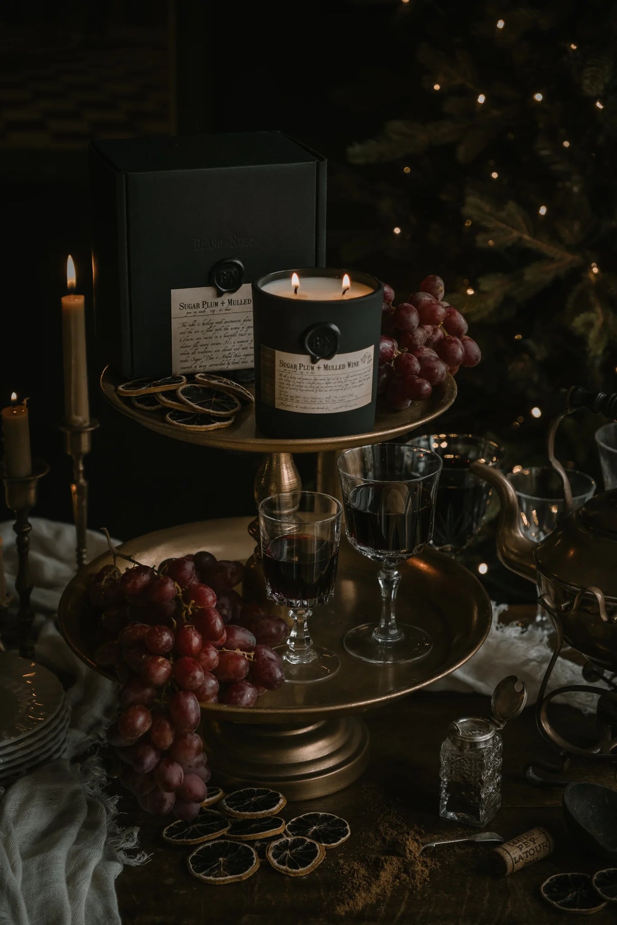 Sugar Plum + Mulled Wine Candle 330g