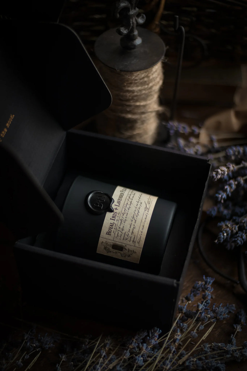 Royal Iris + Lavender Fields Candle 330g