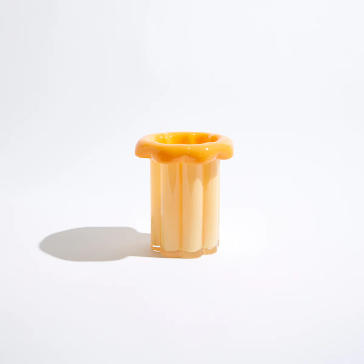 Buttercup Lemonade Vase